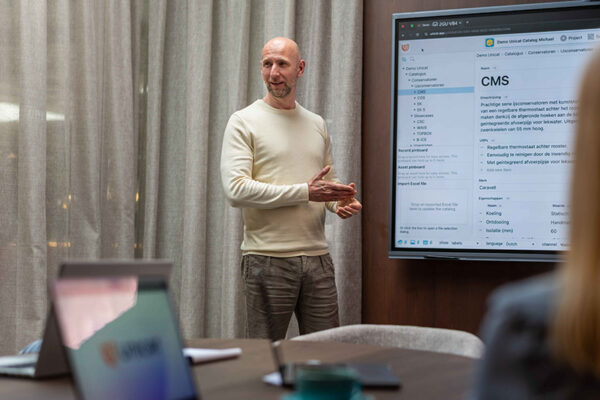 Wat is PIM-software en wat zijn de voordelen en nadelen?
